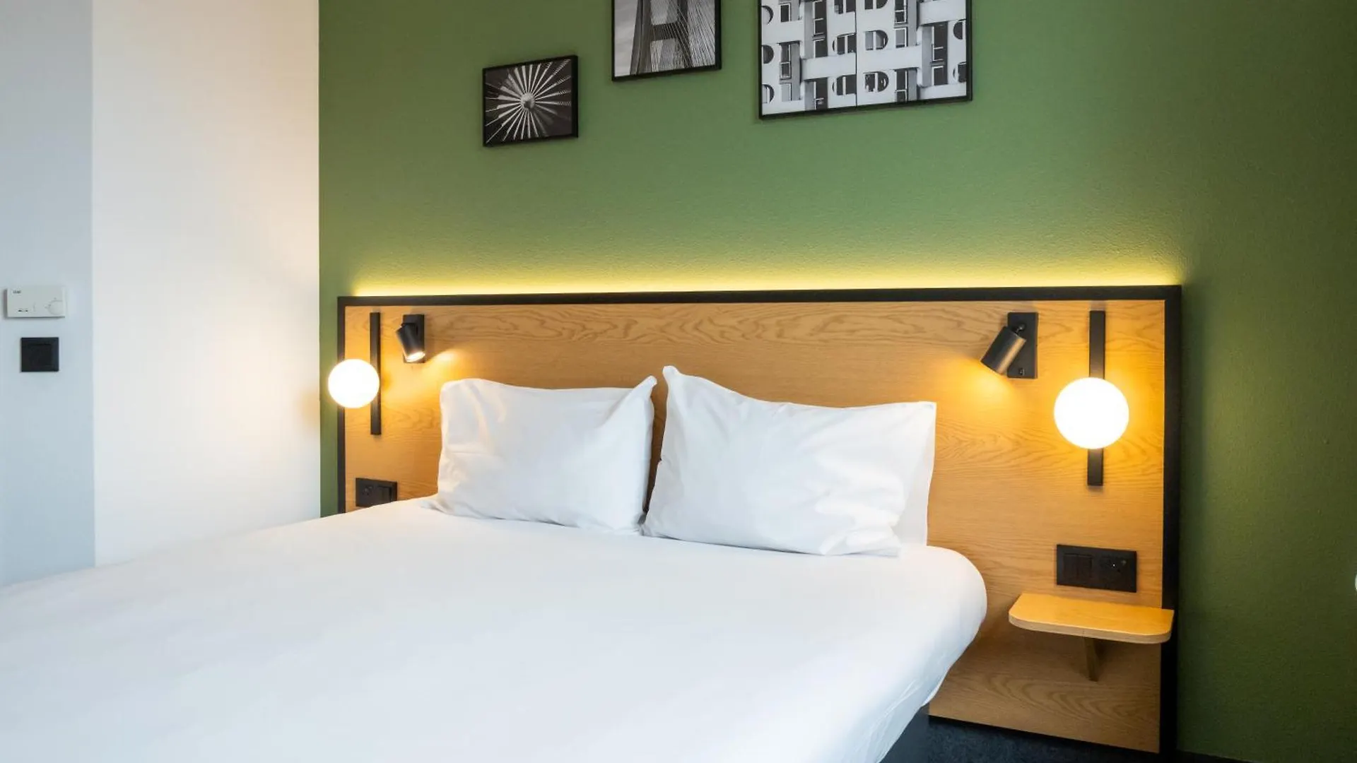 B&B Hotel Wroclaw Centrum 2*,  Poland