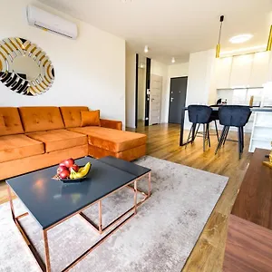 About Art Apartment